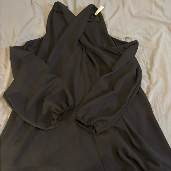 MTS Black Garment - Picture 5 of 5